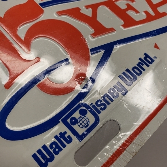 Walt Disney World 15 Years Mickey Mouse License Plate - Picture 5 of 9